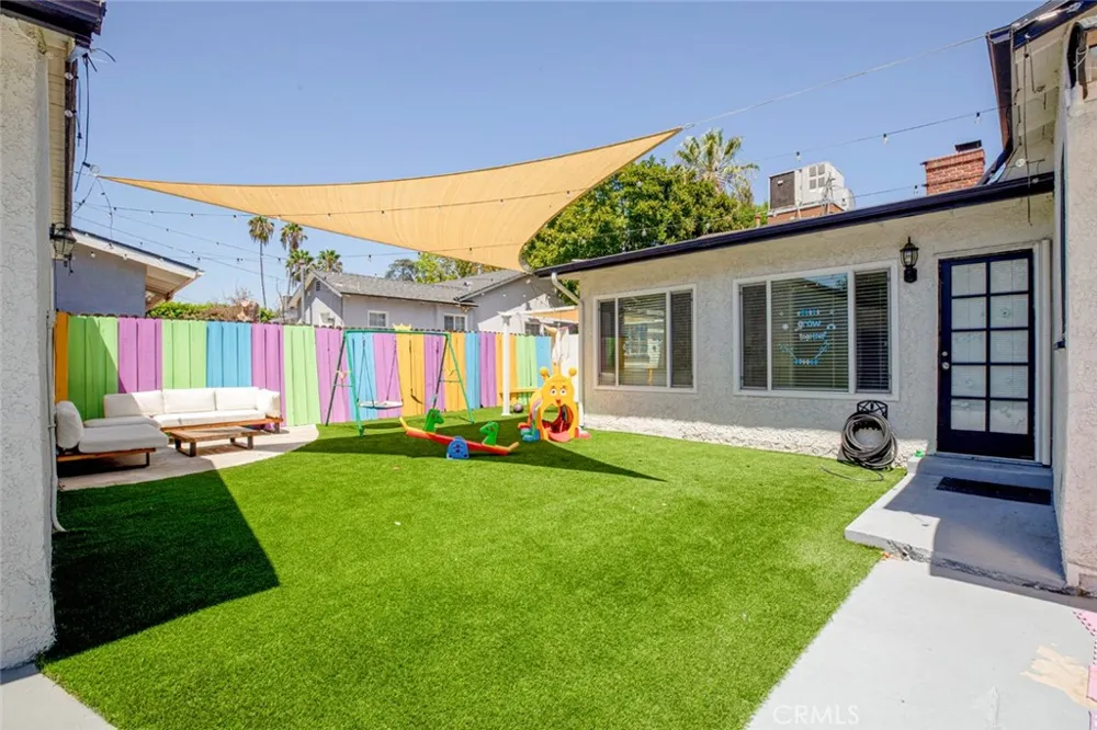 6331 Murietta Avenue Van Nuys, CA 91401