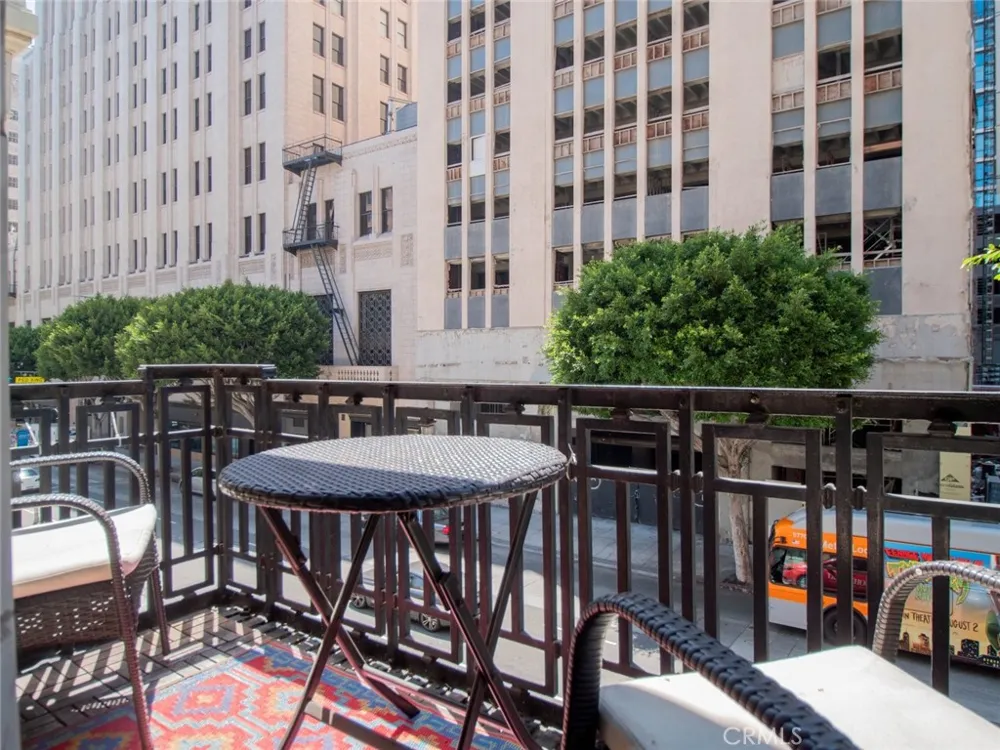 416 S Spring Street #205 Los Angeles, CA 90013