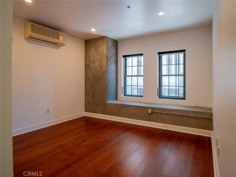 416 S Spring Street #205 Los Angeles, CA 90013