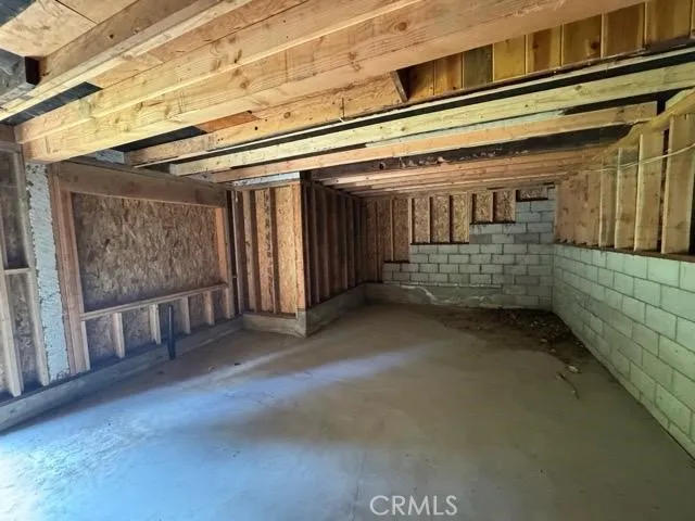 435 Blue Jay Canyon Blue Jay, CA 92317