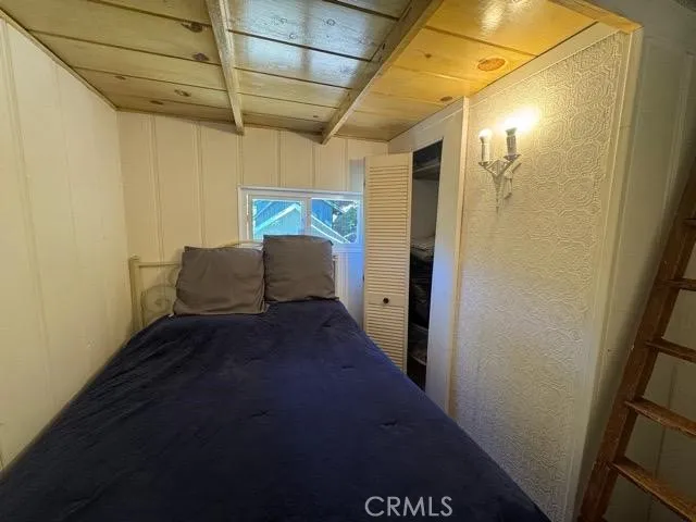 455 Blue Jay Canyon Blue Jay, CA 92317