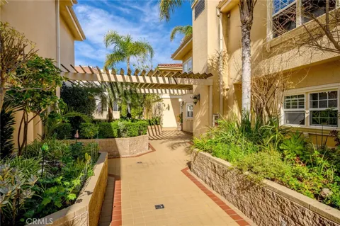 415 E Dryden #110