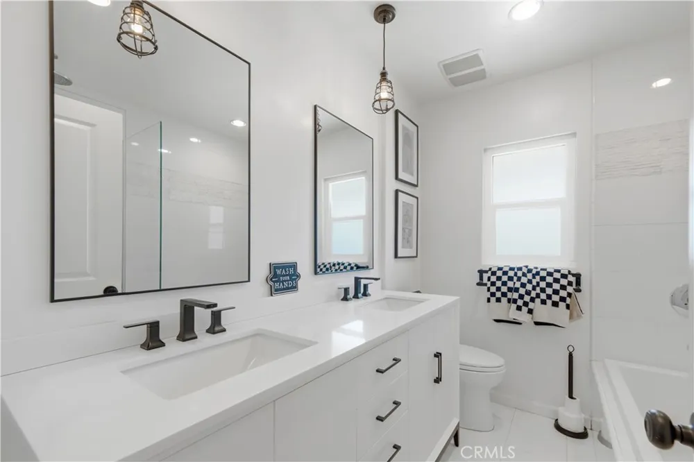 8469 Fullbright Winnetka, CA 91306