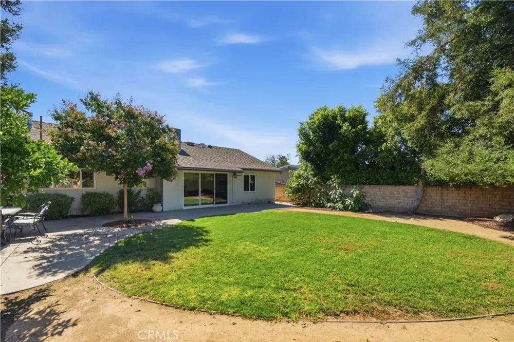 8469 Fullbright Winnetka, CA 91306