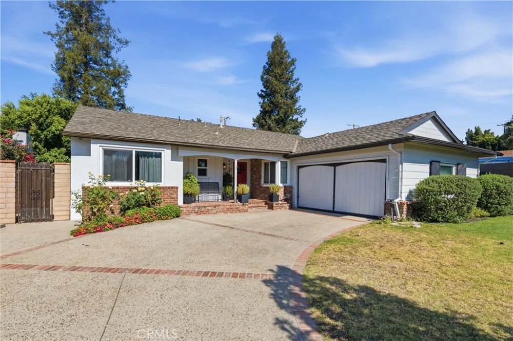 8469 Fullbright Winnetka, CA 91306