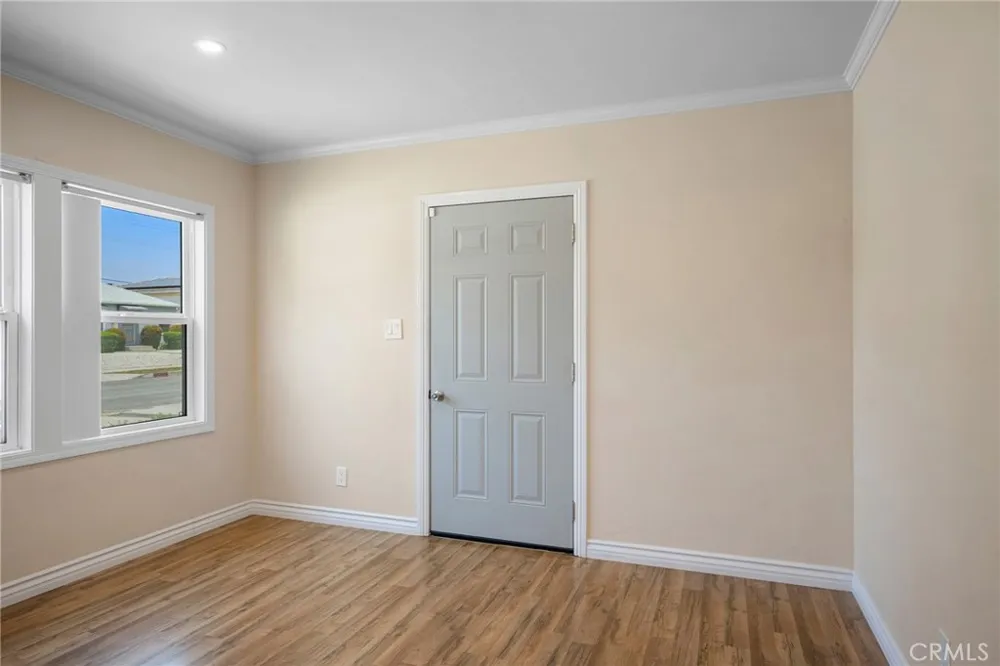528 Ivy Street Glendale, CA 91204