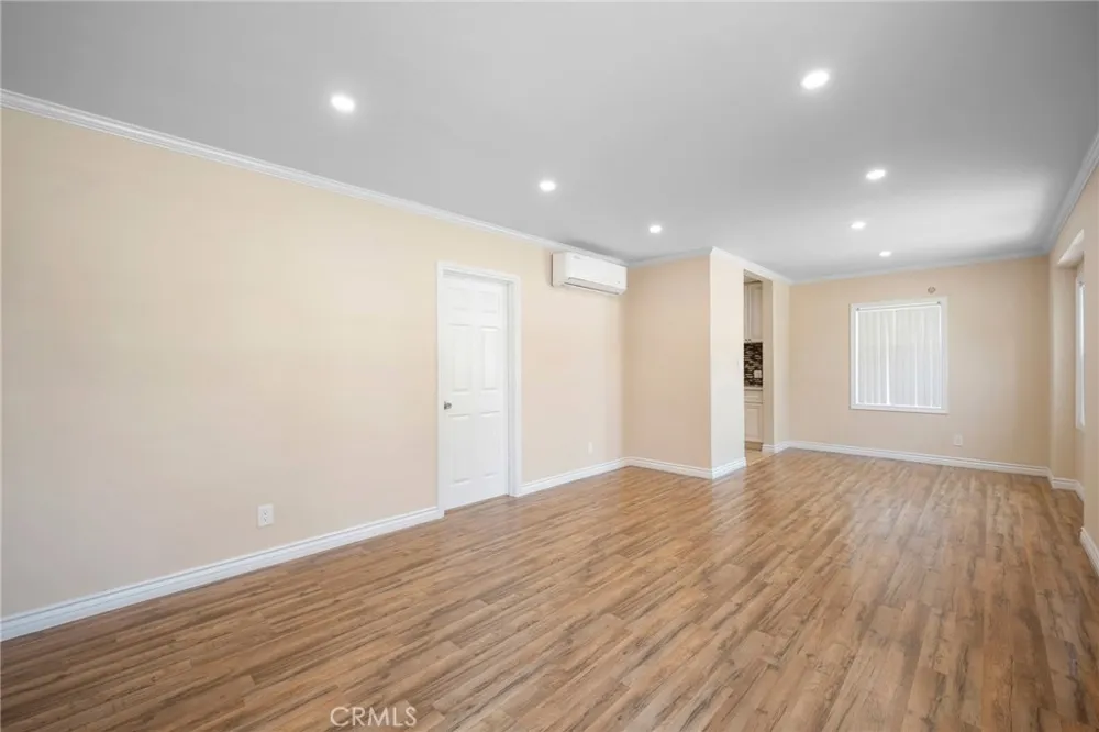 528 Ivy Street Glendale, CA 91204