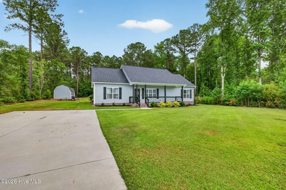 4717 Virginia Dare Drive Washington, NC 27889