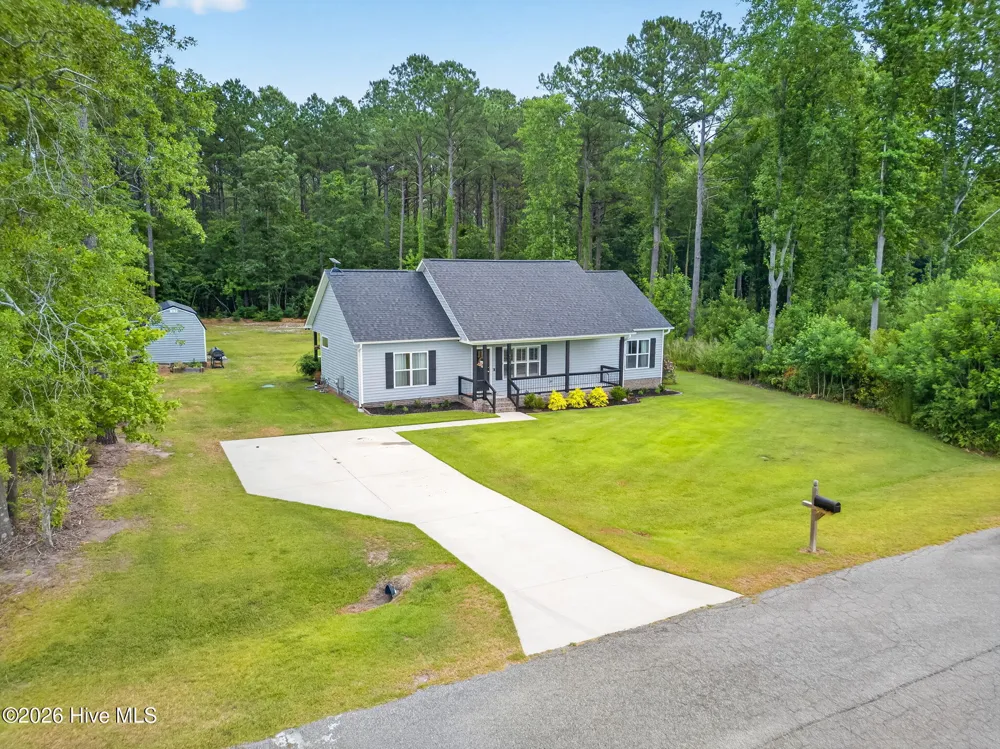 4717 Virginia Dare Drive Washington, NC 27889