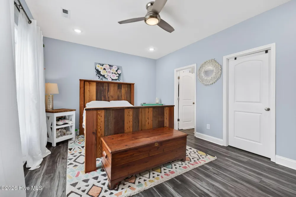 4717 Virginia Dare Drive Washington, NC 27889