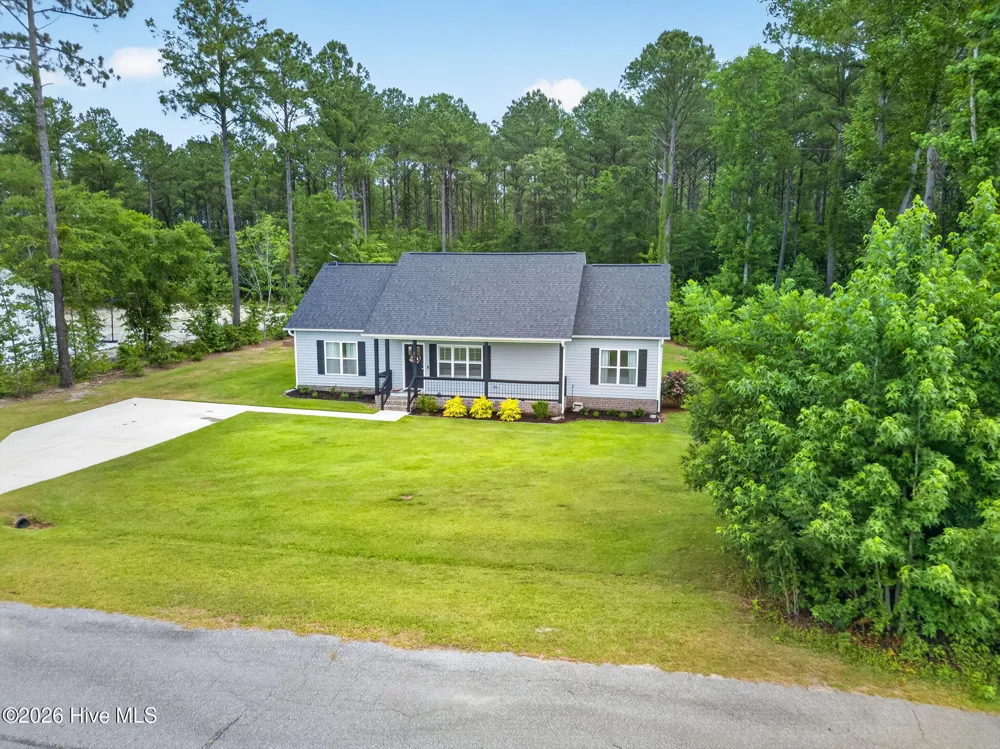 4717 Virginia Dare Drive Washington, NC 27889