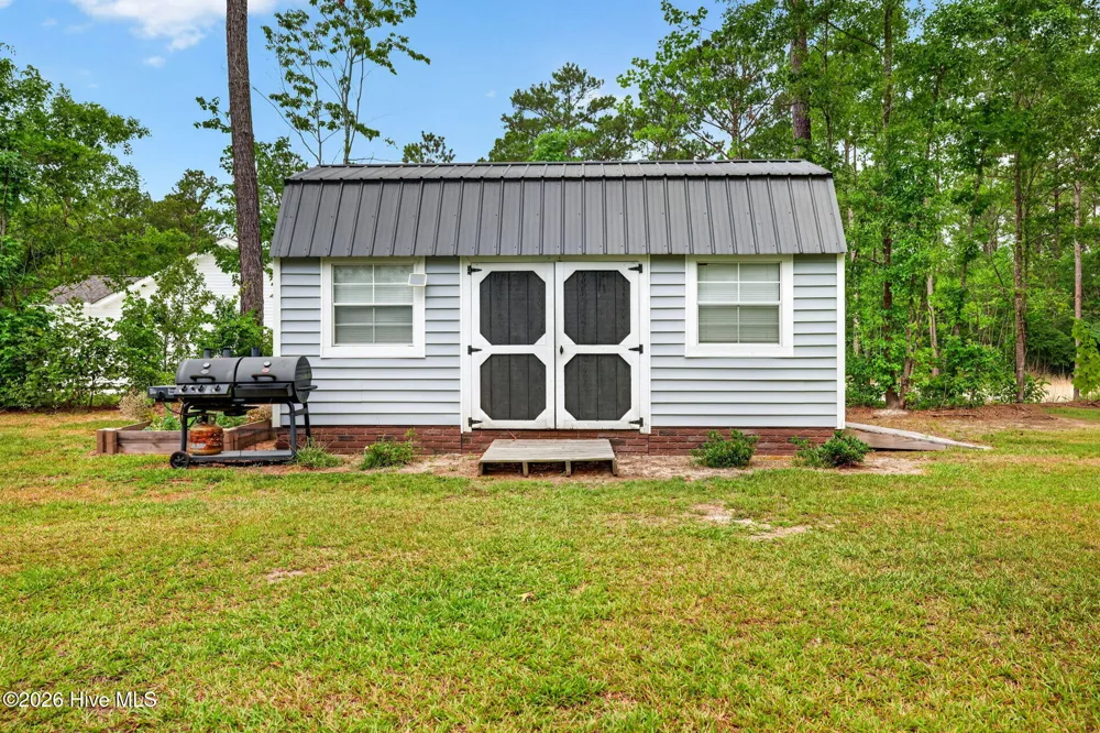 4717 Virginia Dare Drive Washington, NC 27889