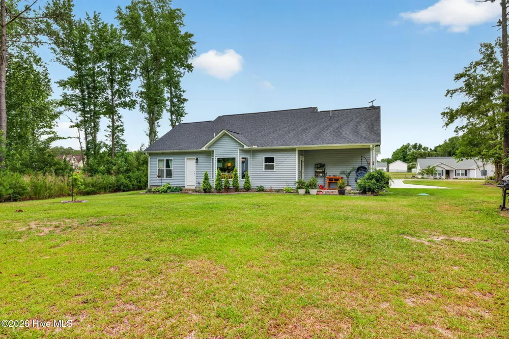 4717 Virginia Dare Drive Washington, NC 27889