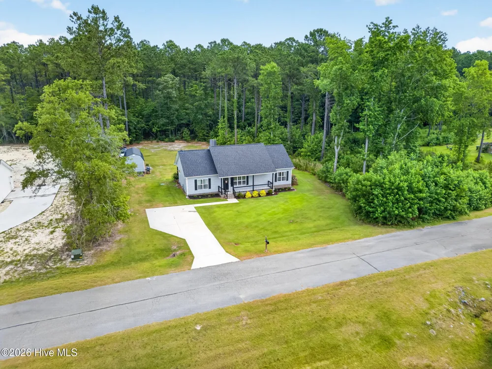4717 Virginia Dare Drive Washington, NC 27889