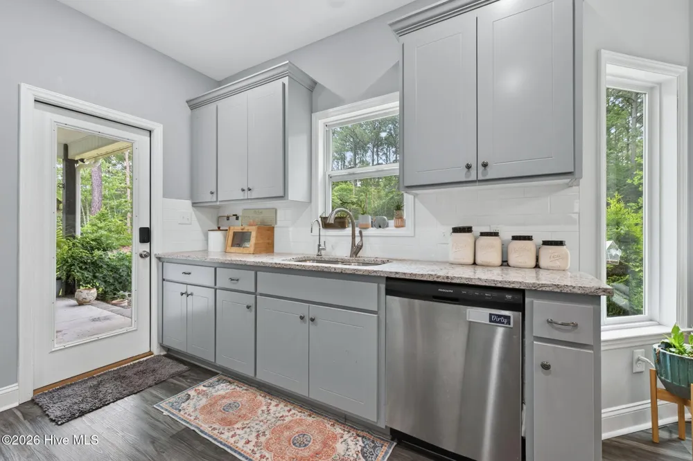 4717 Virginia Dare Drive Washington, NC 27889