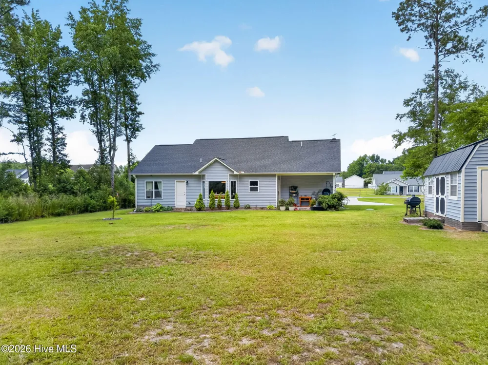 4717 Virginia Dare Drive Washington, NC 27889