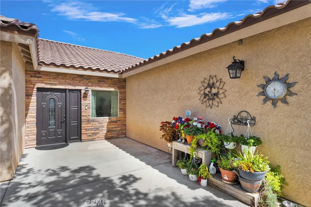 17111 Mesquite Road Apple Valley, CA 92307