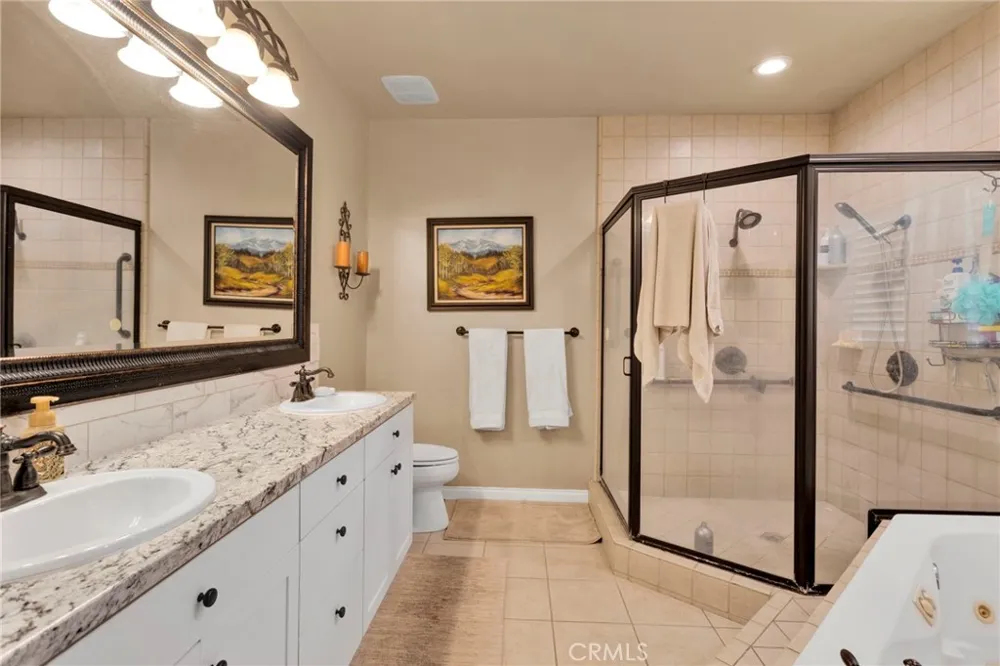17111 Mesquite Road Apple Valley, CA 92307