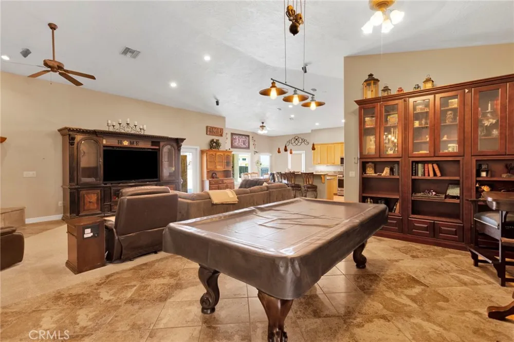 17111 Mesquite Road Apple Valley, CA 92307