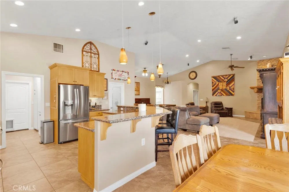 17111 Mesquite Road Apple Valley, CA 92307