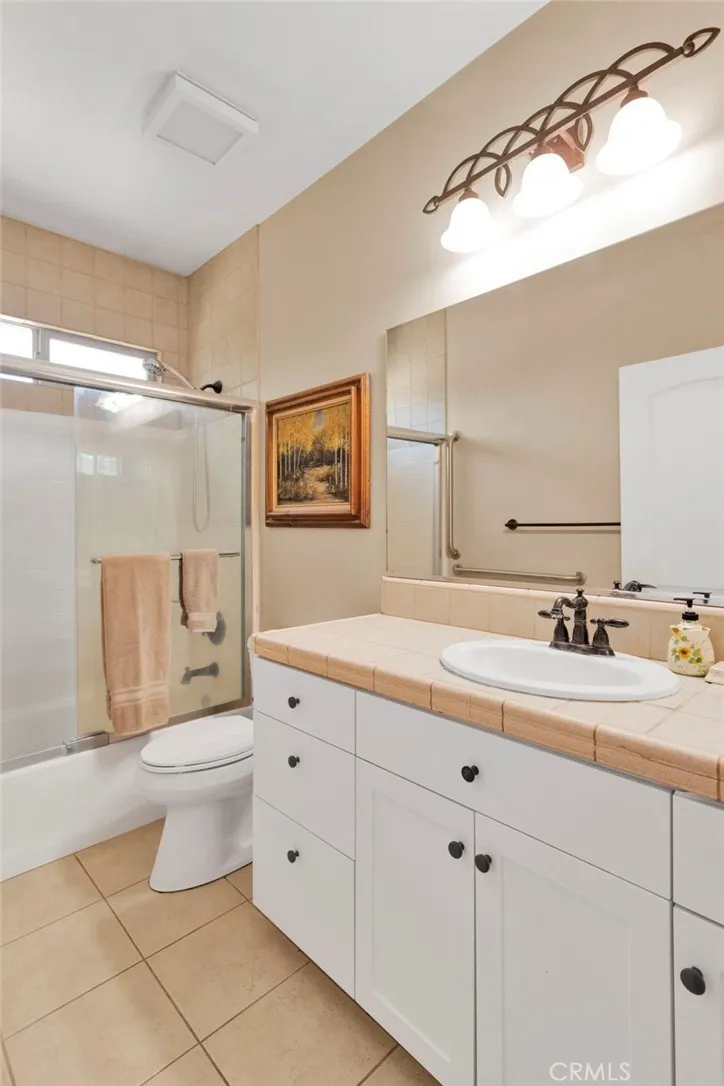17111 Mesquite Road Apple Valley, CA 92307