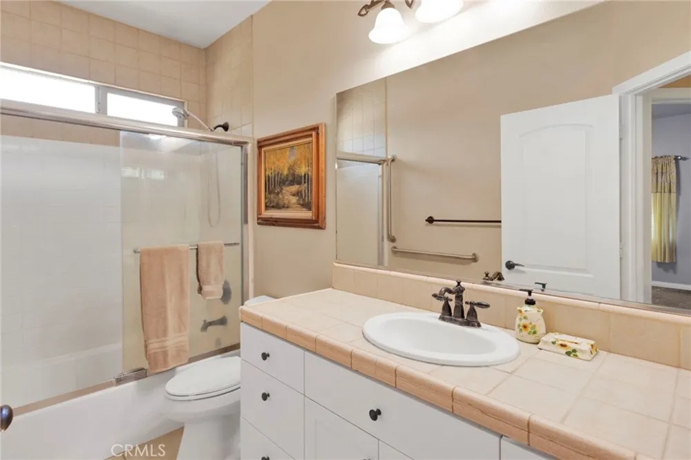 17111 Mesquite Road Apple Valley, CA 92307
