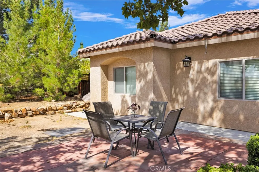 17111 Mesquite Road Apple Valley, CA 92307