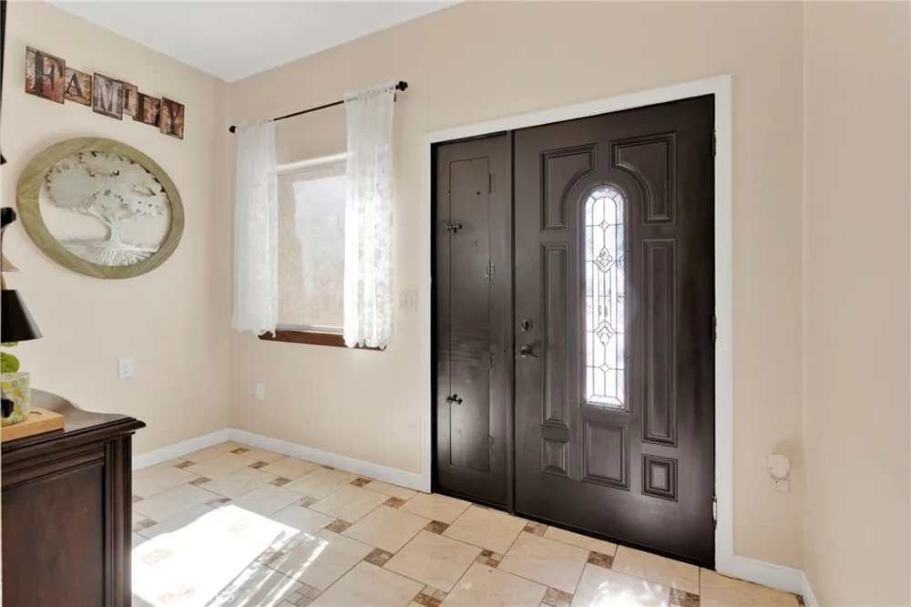 17111 Mesquite Road Apple Valley, CA 92307