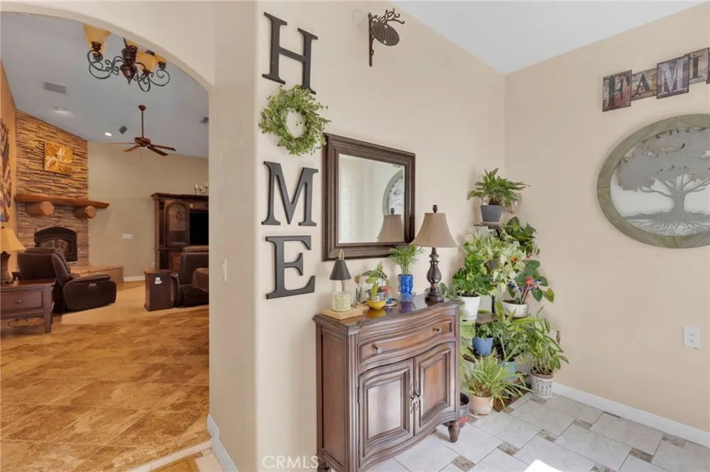 17111 Mesquite Road Apple Valley, CA 92307