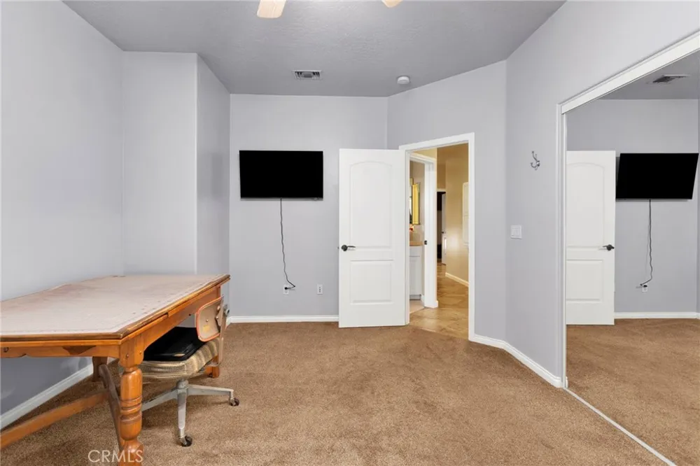 17111 Mesquite Road Apple Valley, CA 92307