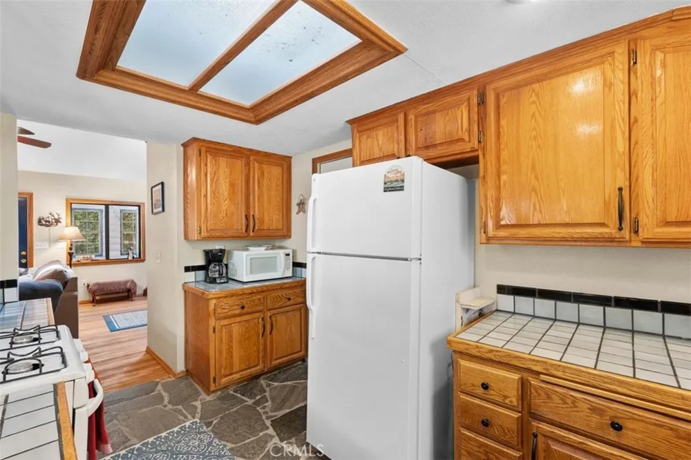 1143 Robin Road Wrightwood, CA 92397