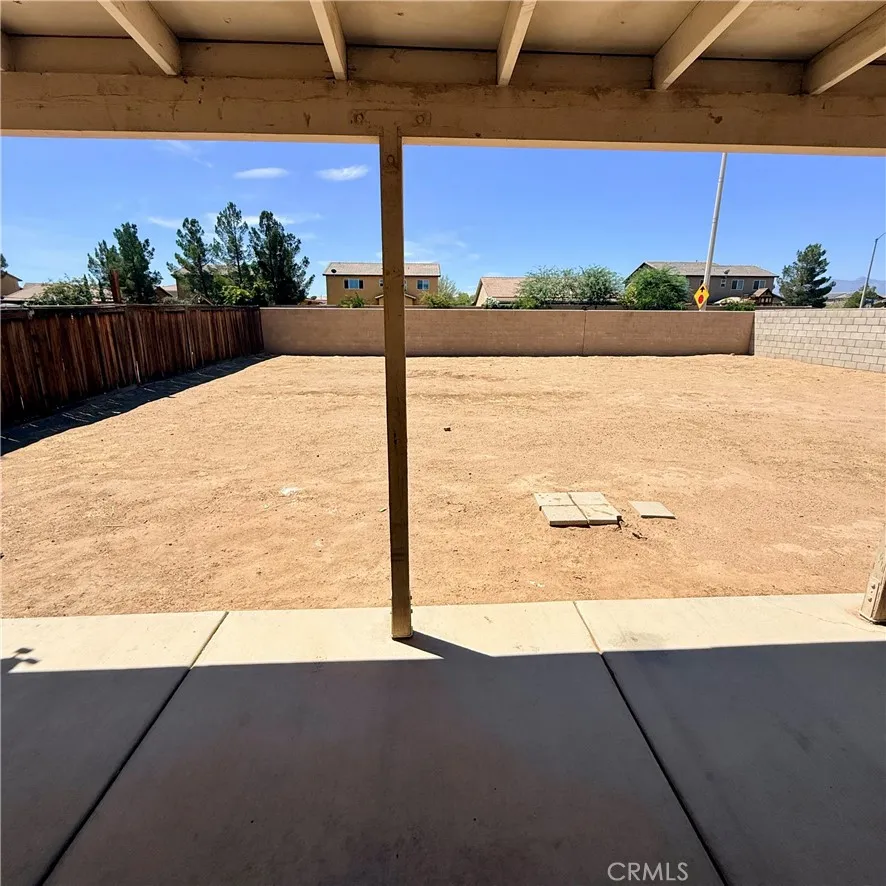 11017 Desert Rose Adelanto, CA 92301