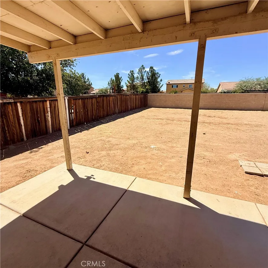 11017 Desert Rose Adelanto, CA 92301