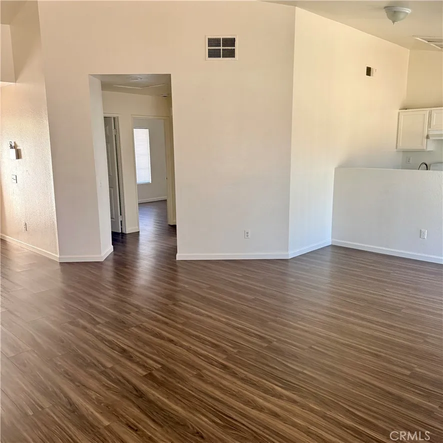 11017 Desert Rose Adelanto, CA 92301