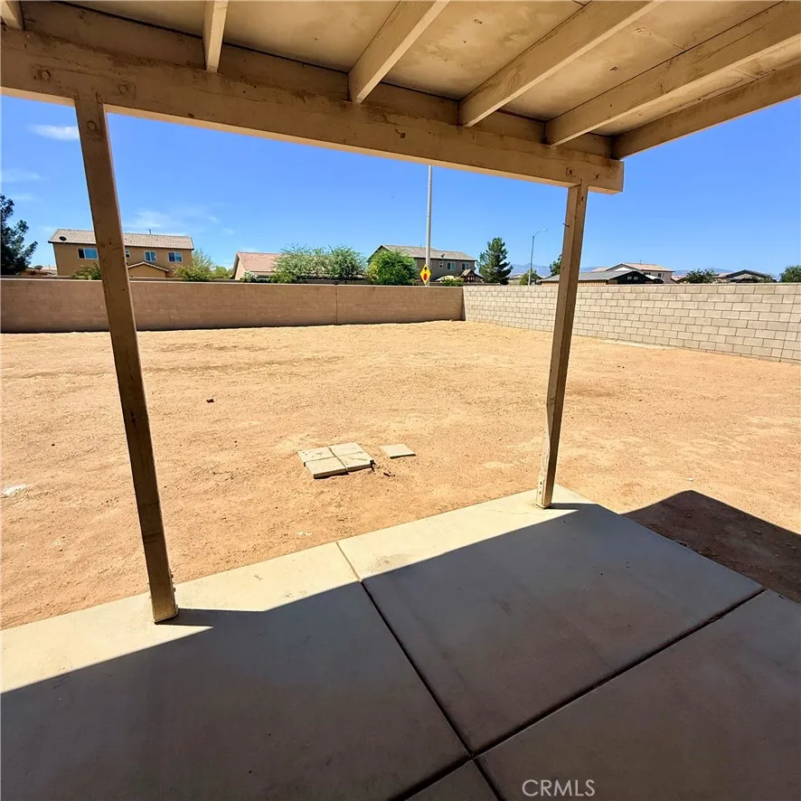 11017 Desert Rose Adelanto, CA 92301