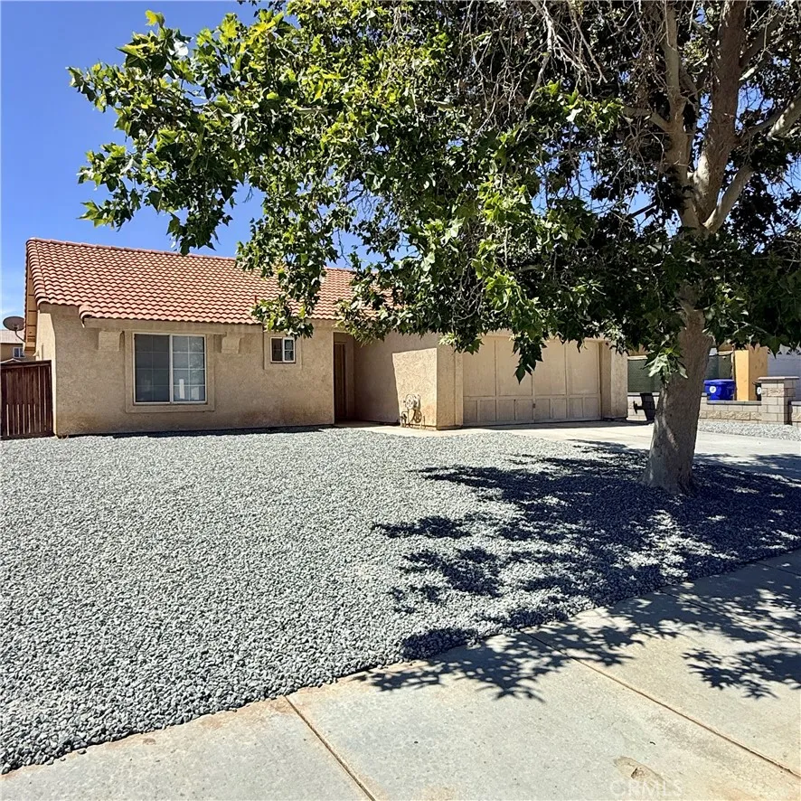 11017 Desert Rose Adelanto, CA 92301