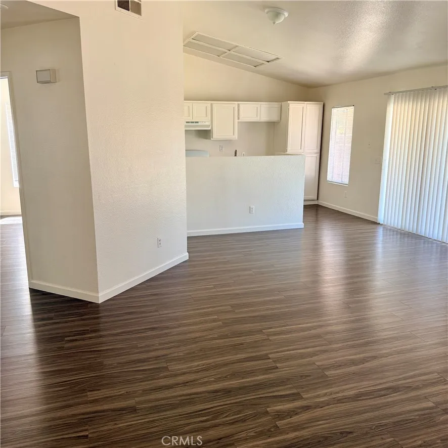 11017 Desert Rose Adelanto, CA 92301