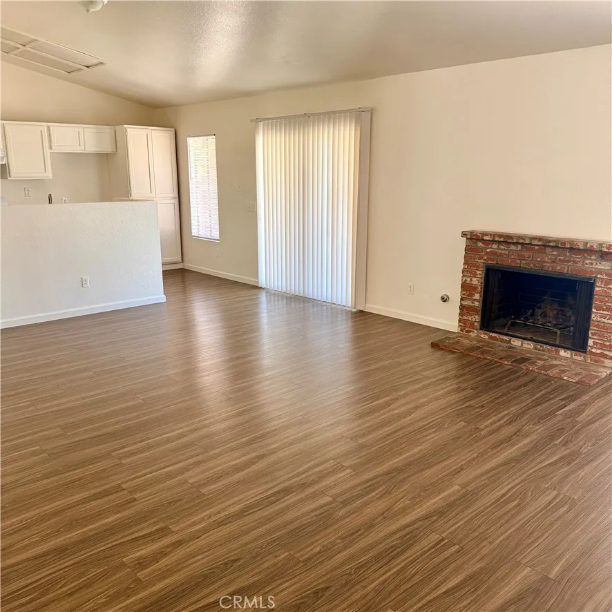 11017 Desert Rose Adelanto, CA 92301