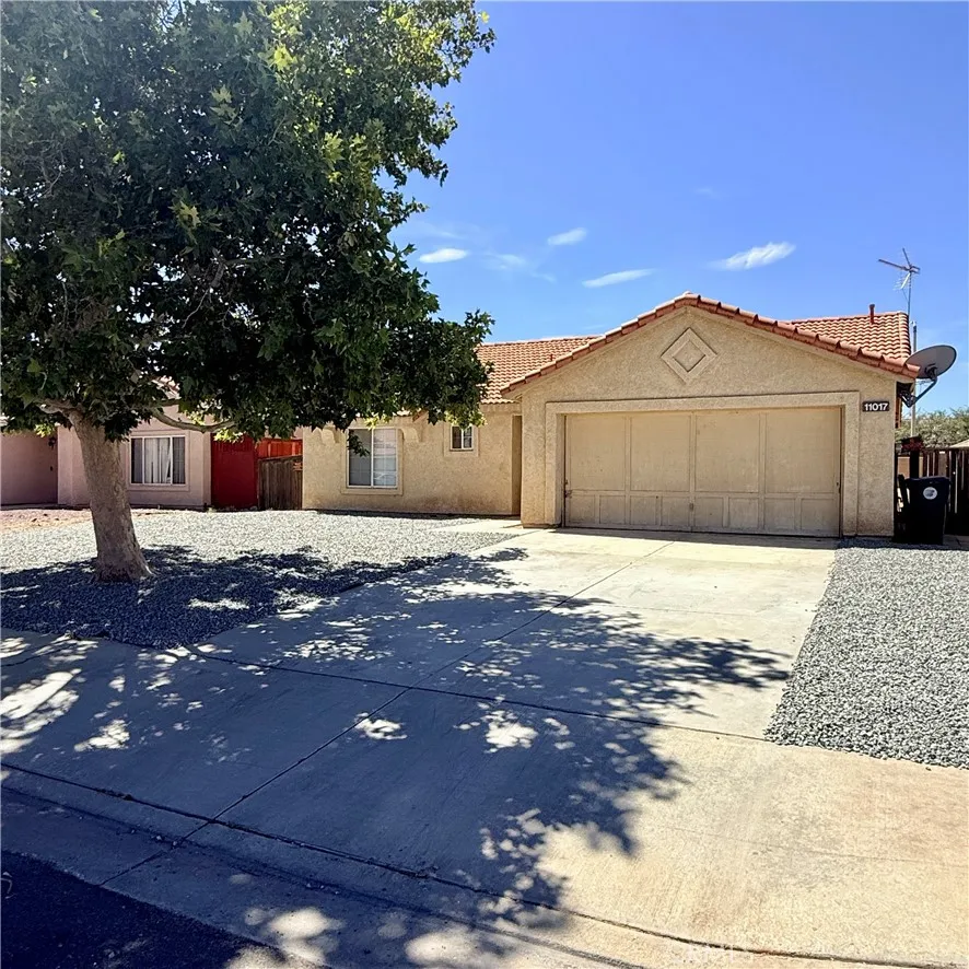 11017 Desert Rose Adelanto, CA 92301