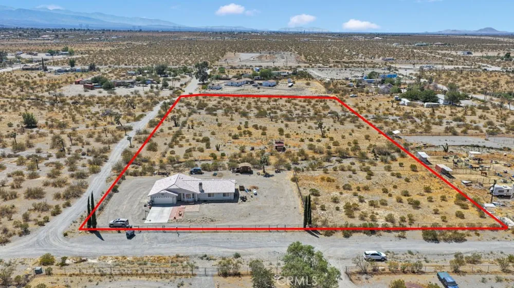 13014 Riggins Road Phelan, CA 92371