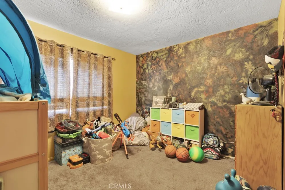 13014 Riggins Road Phelan, CA 92371