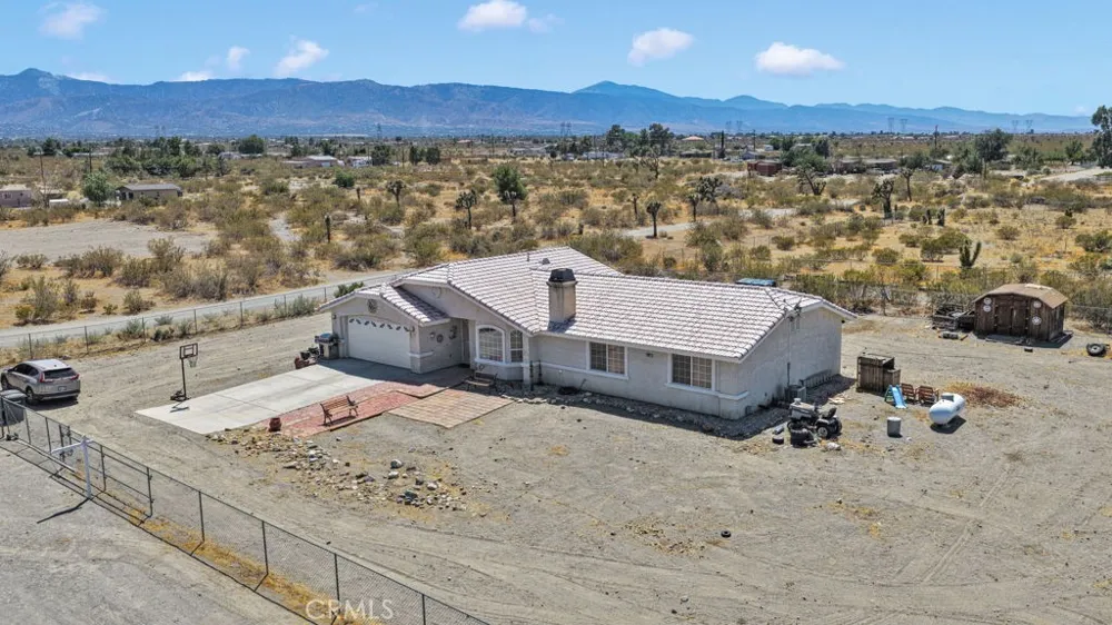 13014 Riggins Road Phelan, CA 92371
