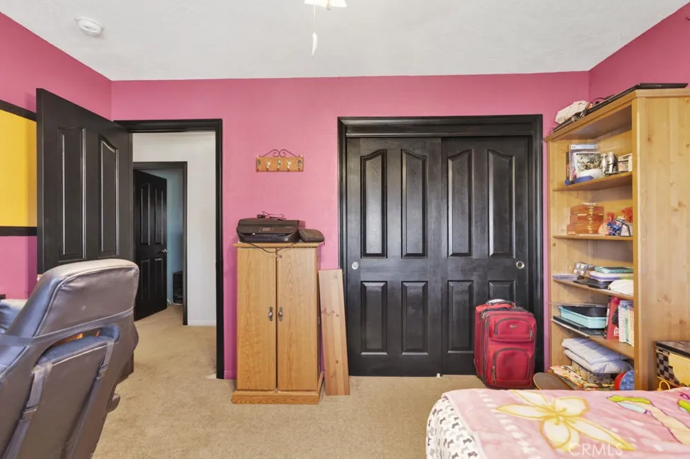 13014 Riggins Road Phelan, CA 92371