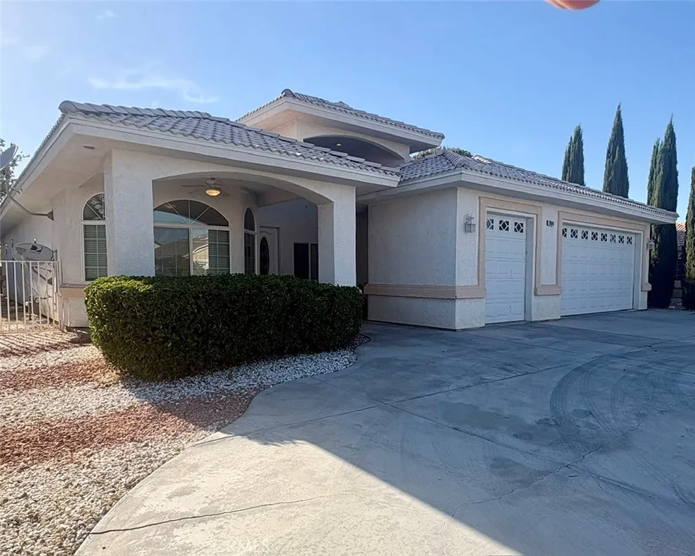 26944 Silver Lakes Parkway Helendale, CA 92342