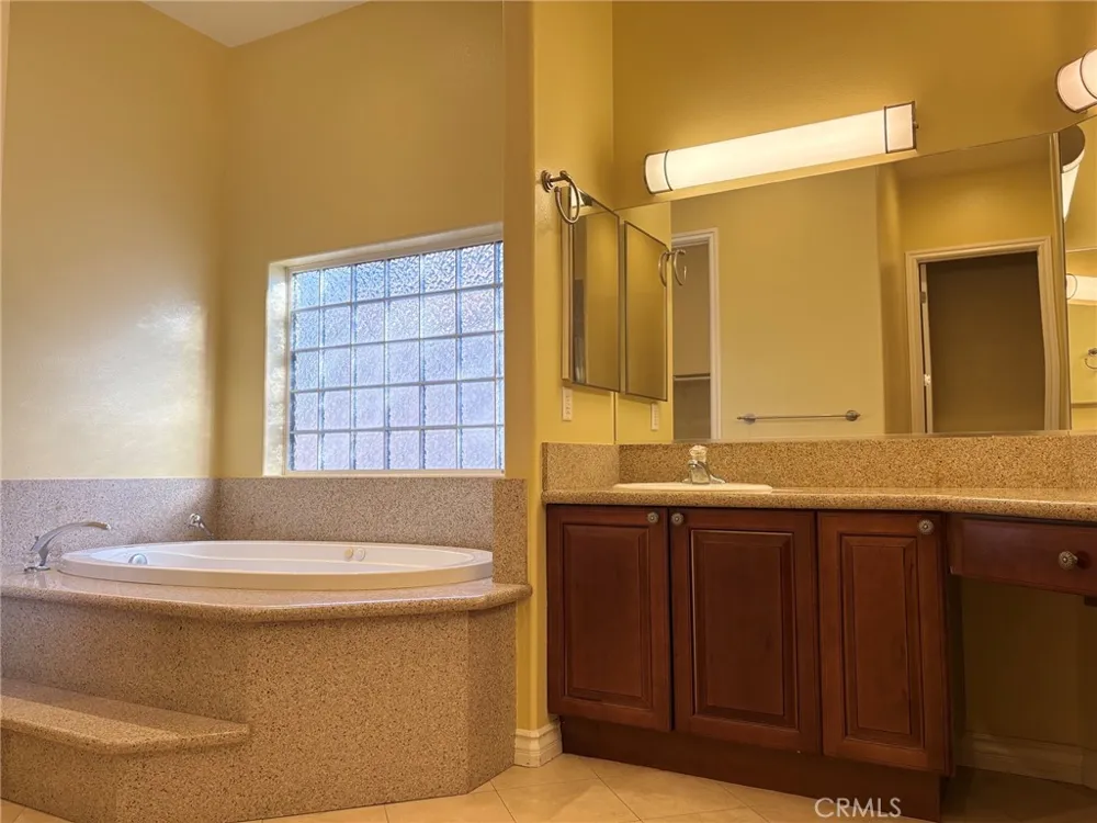 26944 Silver Lakes Parkway Helendale, CA 92342