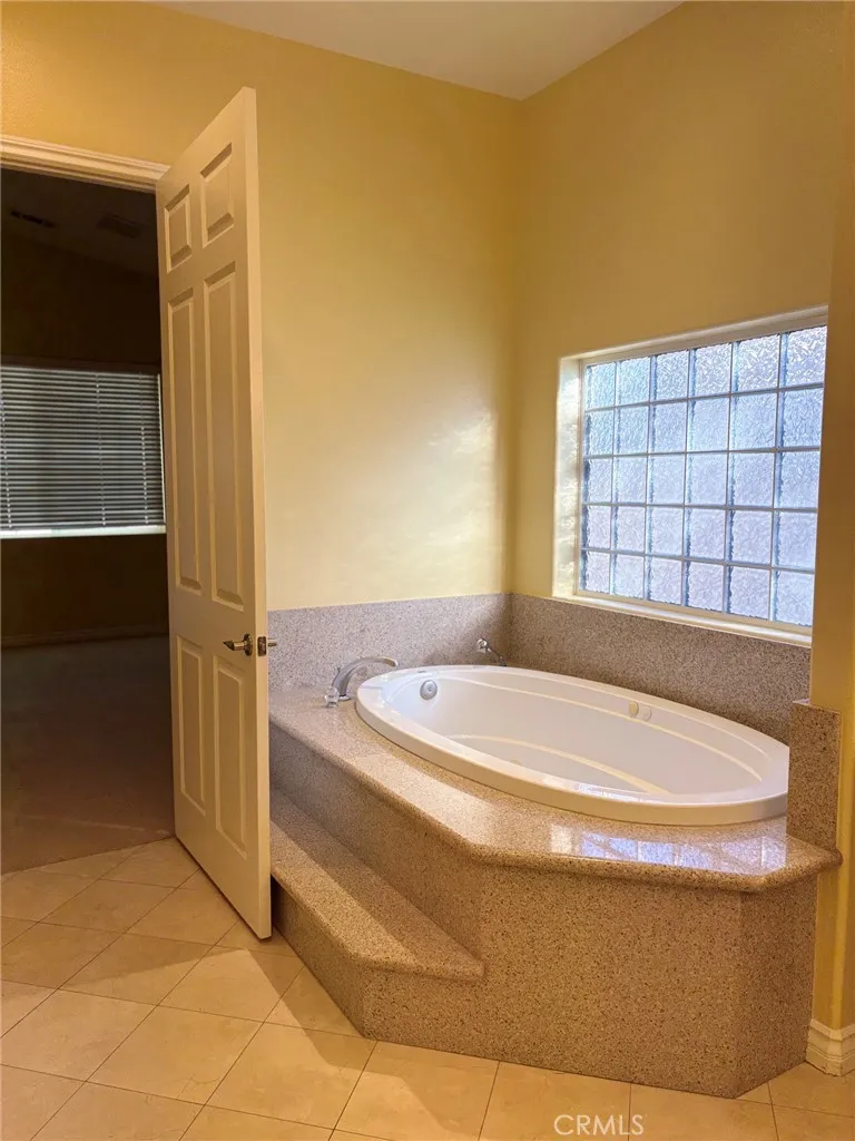 26944 Silver Lakes Parkway Helendale, CA 92342
