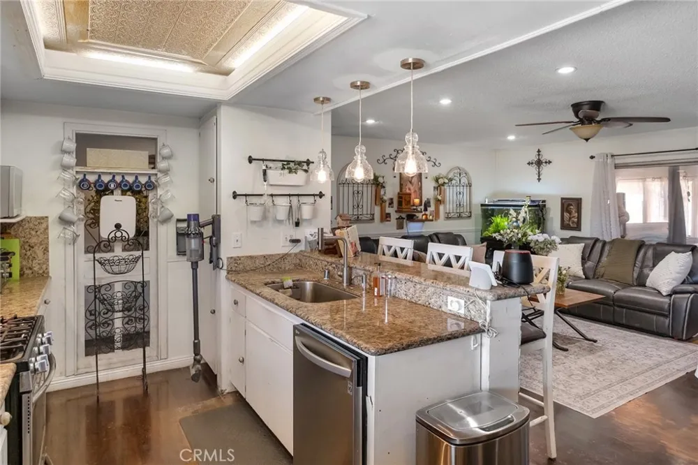 15436 Greenwood Hesperia, CA 92345
