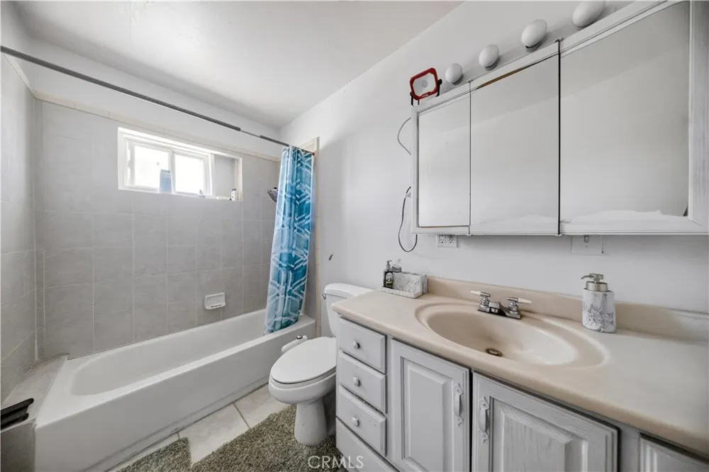 9735 5th Street Victorville, CA 92392