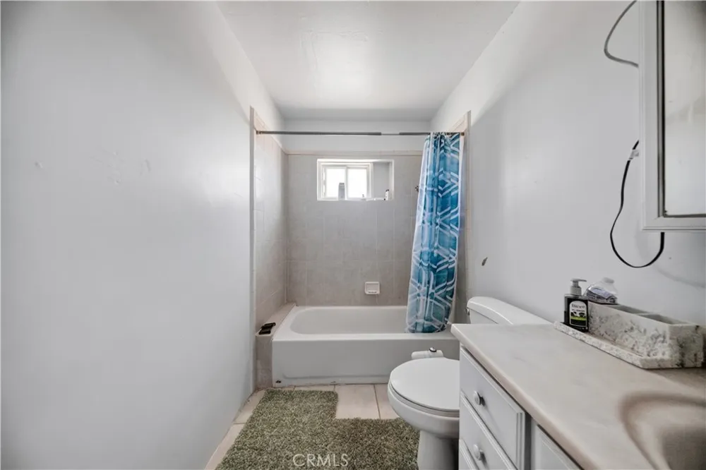 9735 5th Street Victorville, CA 92392