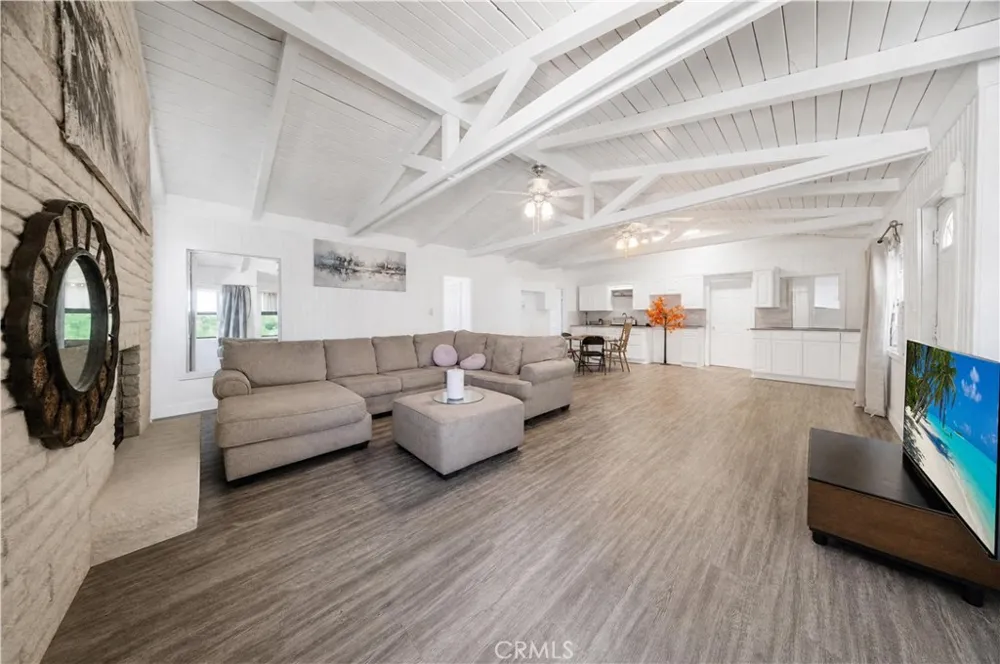 9735 5th Street Victorville, CA 92392